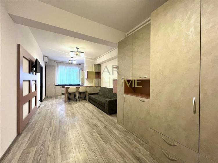 Apartament cu 2 camere decomandat, mobilat în 9 Mai
