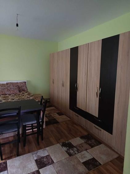 Casă cu 2 camere în Central