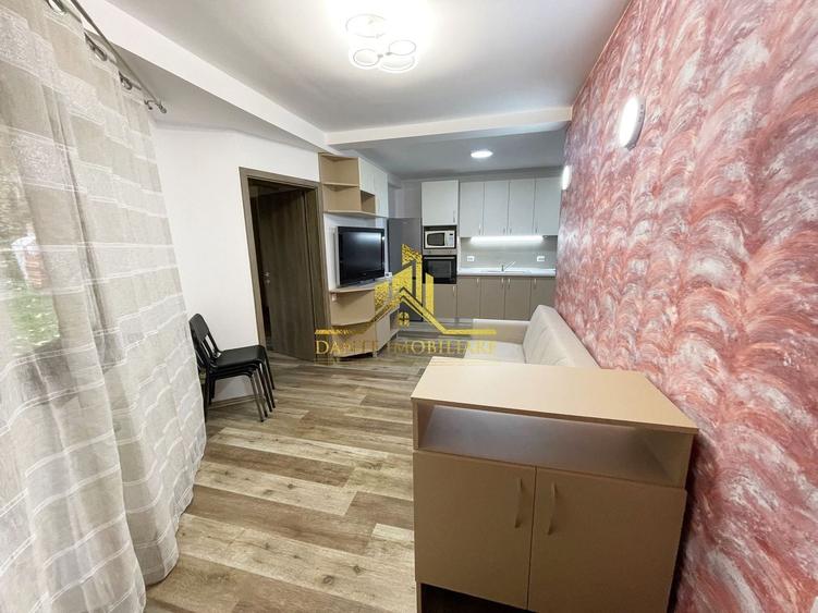 Apartament cu 3 camere semidecomandat, mobilat în Bună Ziua