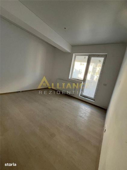 Apartament cu 3 camere decomandat în Metalurgiei