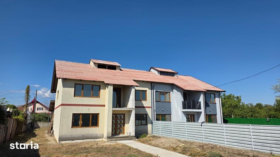 Casă cu 5 camere cu Teren 700 Mp în Garoafa