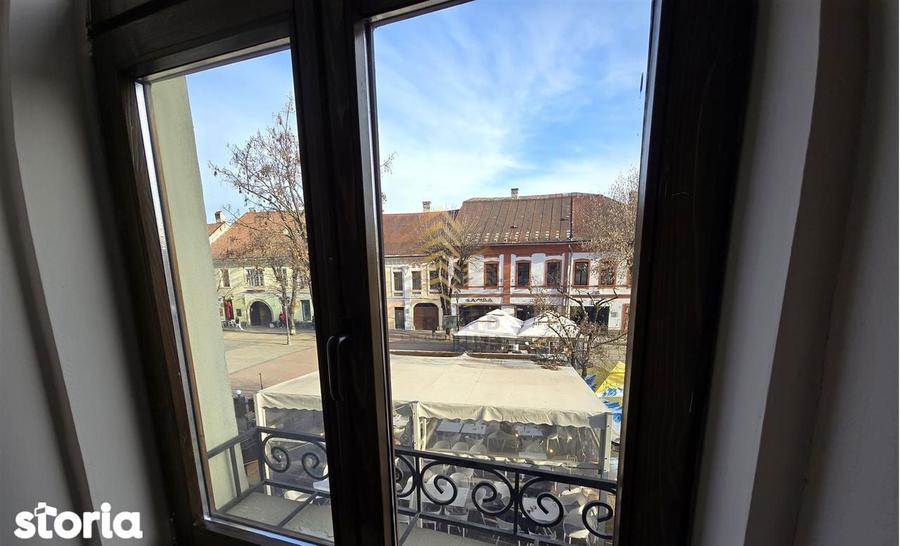 Apartament cu 3 camere în Ultracentral