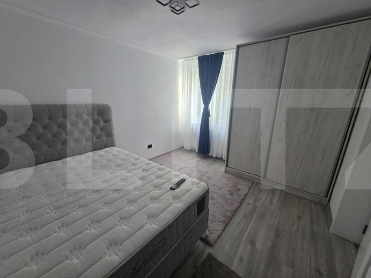 Apartament cu 2 camere decomandat, mobilat în Simeria