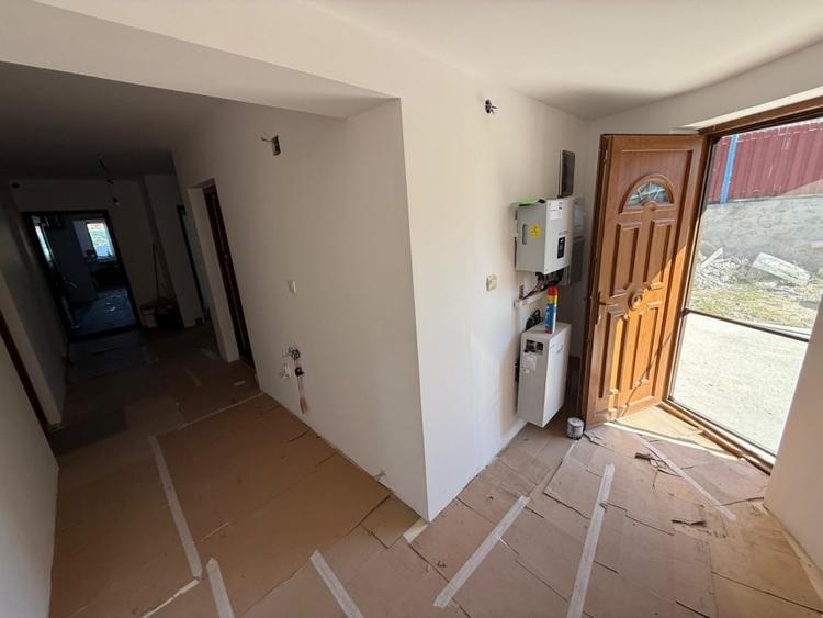 Casă individuală cu 4 camere cu Teren 368 Mp în E3