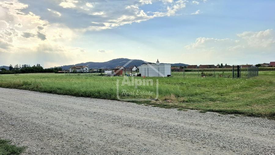 Teren Construcții intravilan de 920 mp, în Hărman