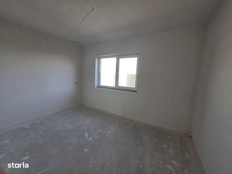 Casă cu 3 camere cu Teren 200 Mp în Sânandrei