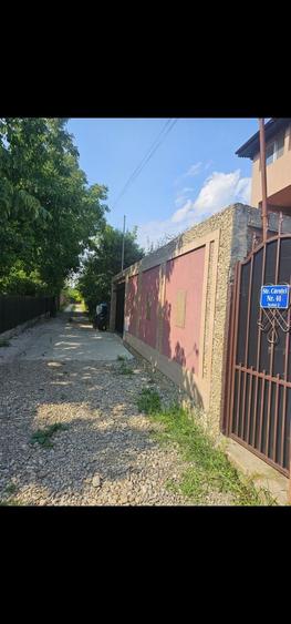 Casă cu 2 camere cu Teren 100 Mp în Central