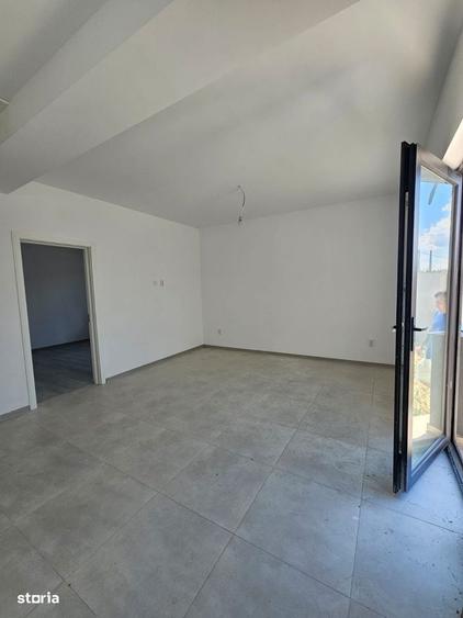 Casă cu 3 camere cu Teren 322 Mp în Ișalnița