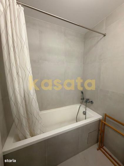Apartament cu 3 camere, mobilat în Tei
