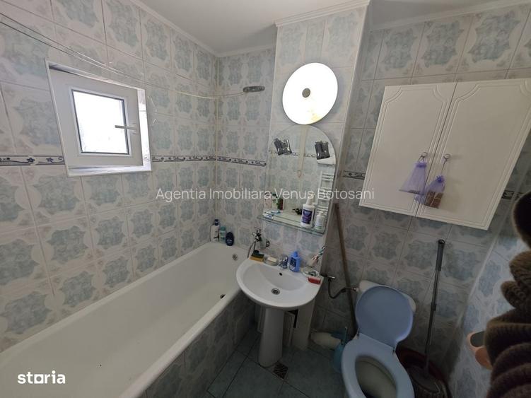 Apartament 4 camere zona Liceului Eminescu