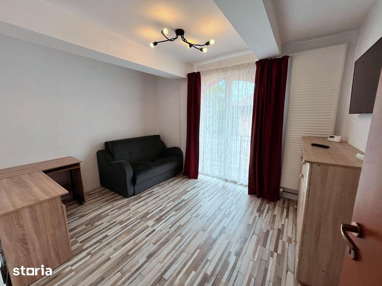 Apartament cu 4 camere decomandat în Andrei Mureșanu