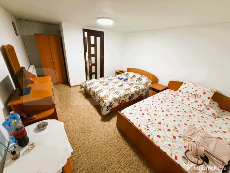Casă cu 17 camere cu Teren 1324 Mp în Central