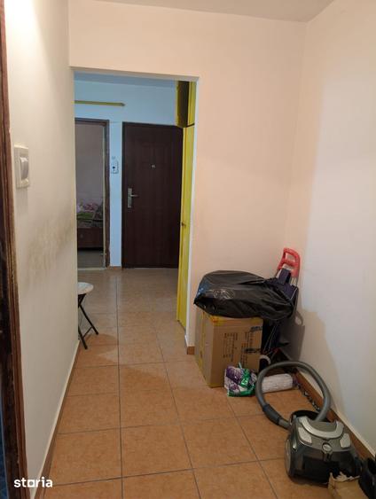 Apartament cu 3 camere decomandat în Mărășești