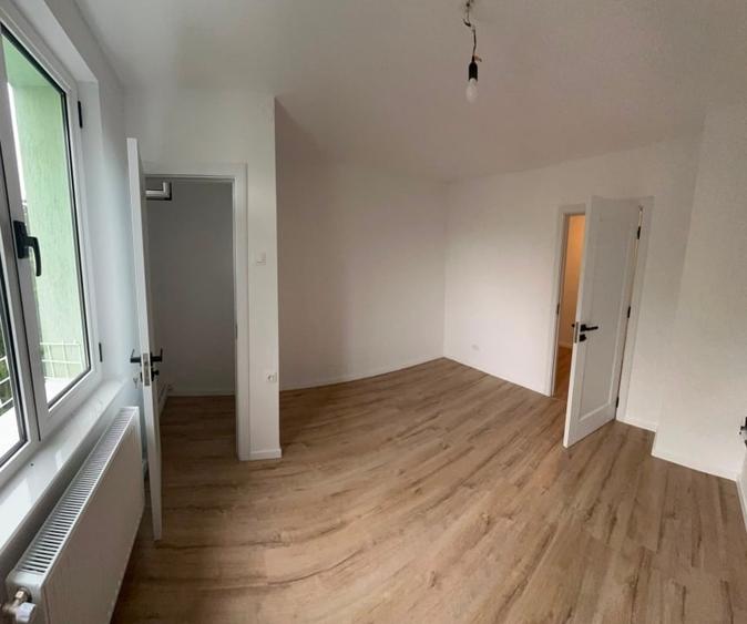 Apartament cu 2 camere decomandat în Astra