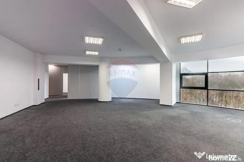 Spațiu comercial, de 240 mp, în Mihai Bravu