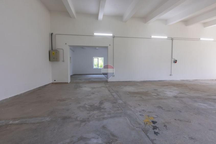 Spațiu industrial, de 310 mp, în Central
