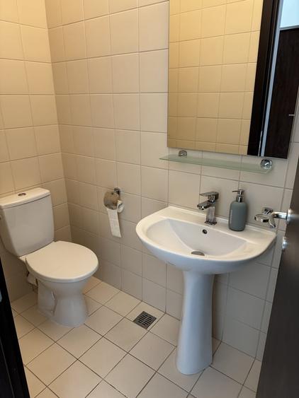 Apartament cu 3 camere semidecomandat în Titan