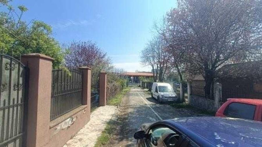 Casă cu 4 camere în Central