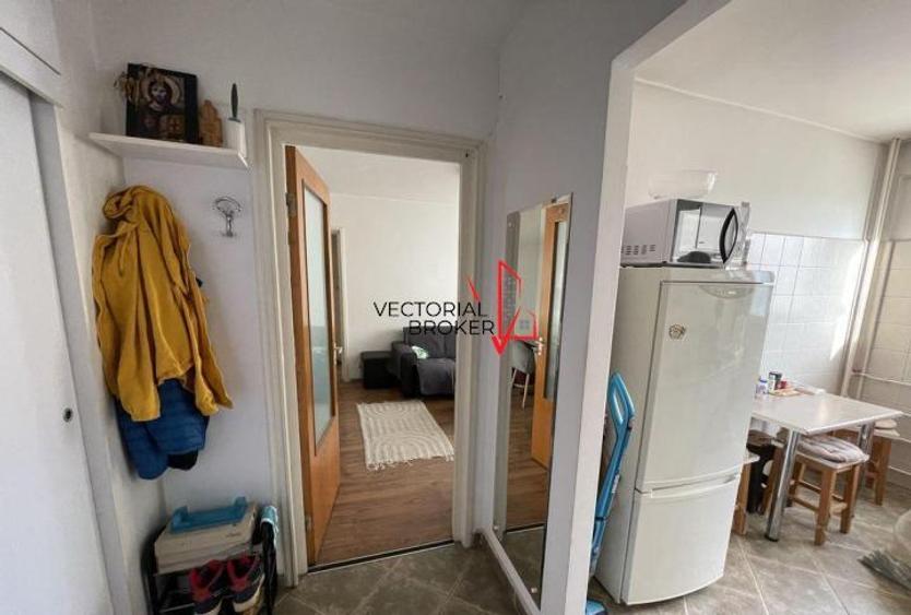 Apartament cu 2 camere semidecomandat, mobilat în Basarabia