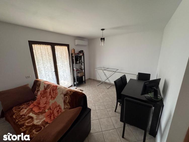 Casă cu 6 camere cu Teren 360 Mp în Chiajna