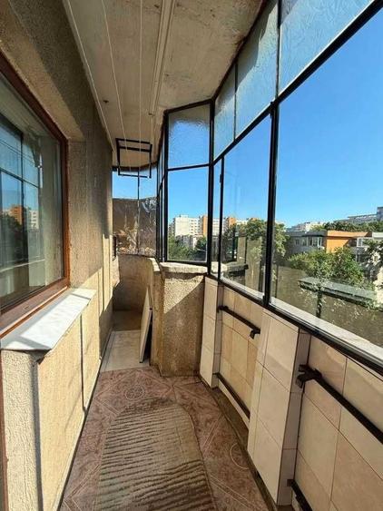 Apartament cu 2 camere decomandat în Sebastian