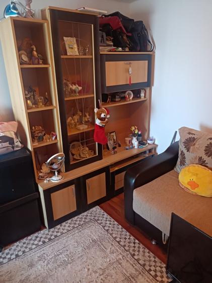 Casă cu 4 camere în Ostroveni