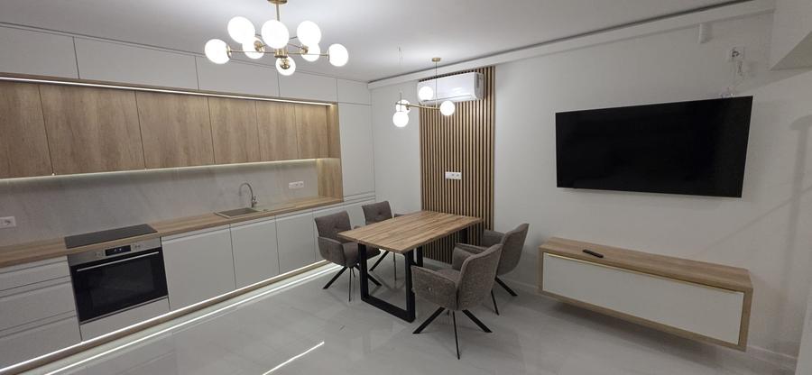 Apartament cu 3 camere decomandat, mobilat în Tăuții-Măgherăuș
