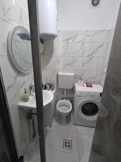 Garsonieră decomandată în Micro 14
