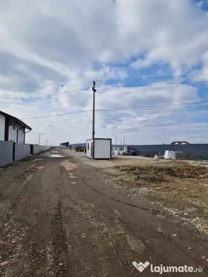 Teren de 2803 mp, în Cernele
