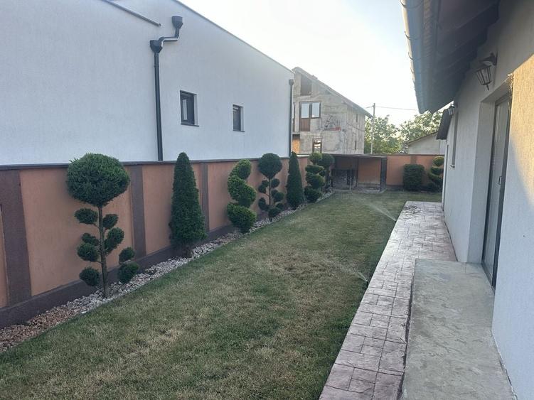 Casă cu 3 camere în Central