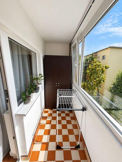 Apartament cu 3 camere decomandat, mobilat în Dâmbovița
