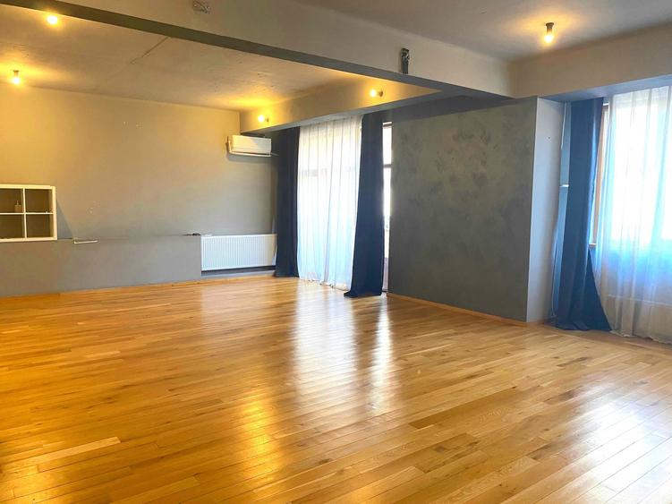 Apartament cu 2 camere decomandat, mobilat în Dacia