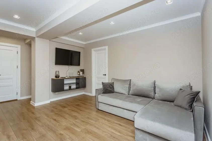 Apartament cu 2 camere decomandat în Florilor