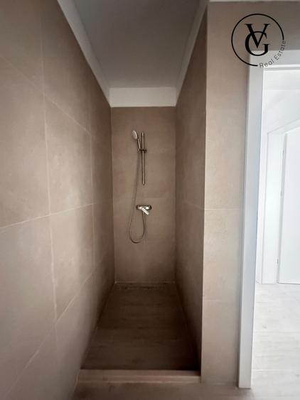 Apartament cu 3 camere semidecomandat în Mamaia-Sat