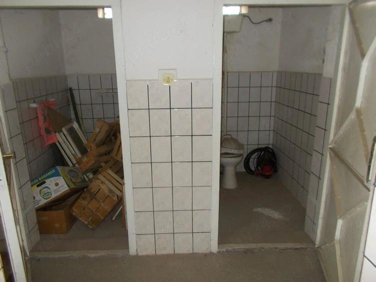Casă cu 3 camere cu Teren 1689 Mp în Pădureni