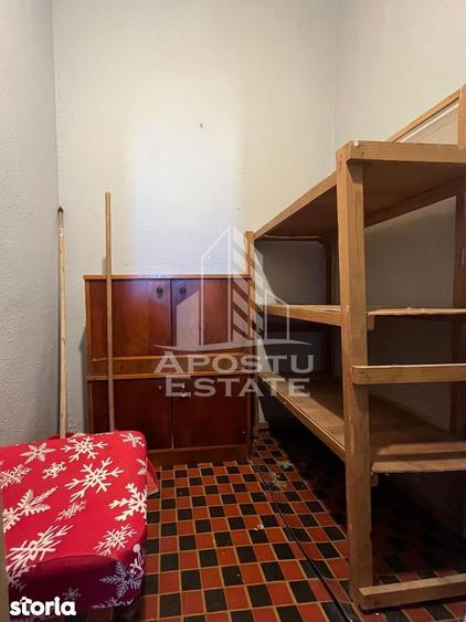 Apartament cu 3 camere în Aurel Vlaicu