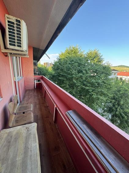 Apartament cu 2 camere semidecomandat în Micro 4