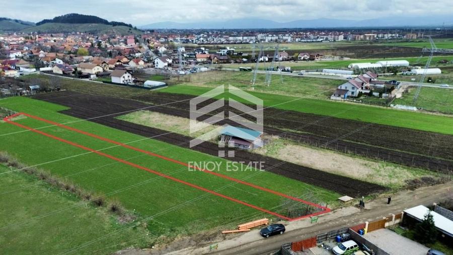 Teren agricol intravilan de 2112 mp, în Sânpetru
