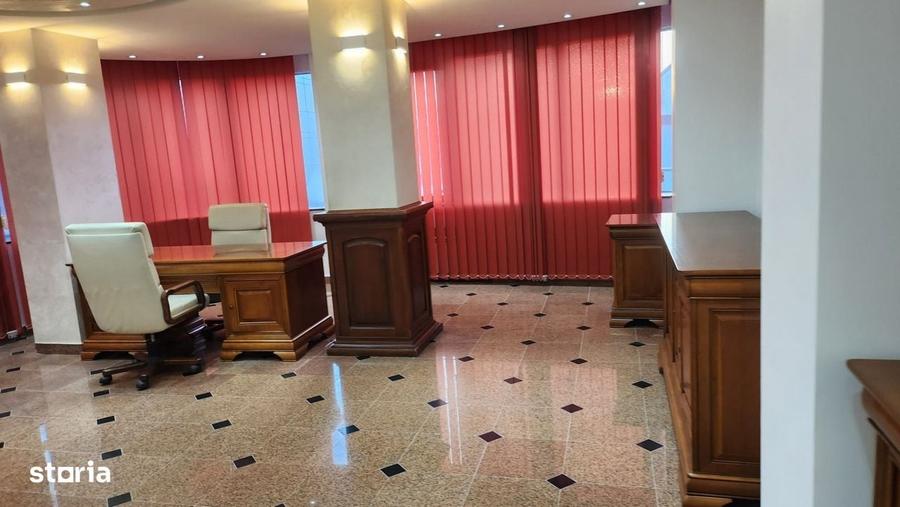 Spațiu comercial, de 1,139 mp, în Dămăroaia