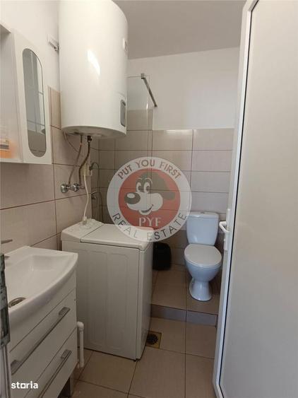 Garsonieră semidecomandată în Universitate