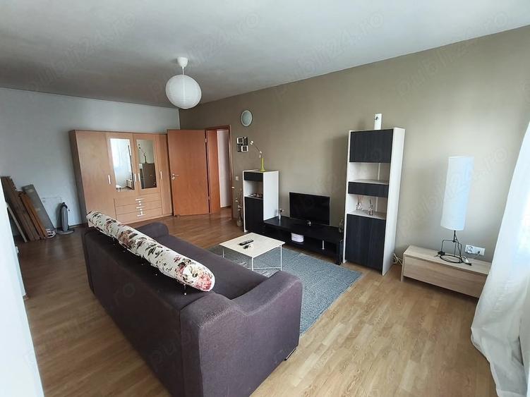 Apartament cu 2 camere semidecomandat în Sub Arini