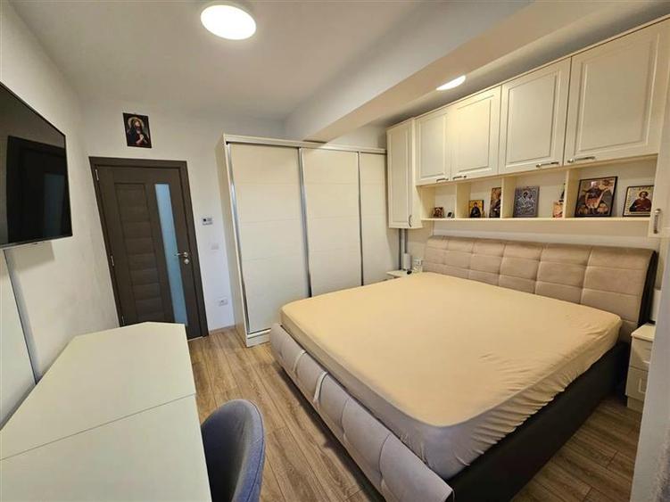 Apartament 2 camere Tatarasi, bloc nou, etaj intermediar - 3