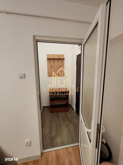 Garsonieră decomandată în Între Lacuri