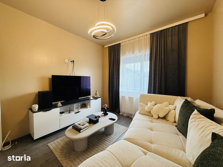 Casă cu 3 camere cu Teren 250 Mp în Sânmihaiu Român