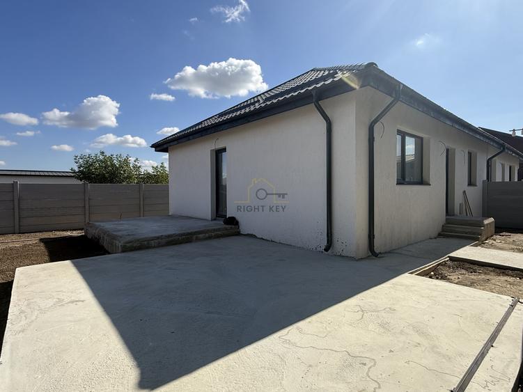 Duplex cu 3 camere cu Teren 250 Mp în Clinceni