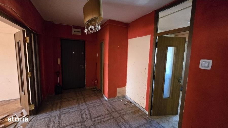 Apartament cu 3 camere decomandat în Ultracentral
