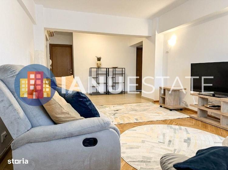 Apartament cu 4 camere decomandat în Romană