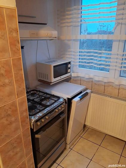 Inchiriez apartament 2 camere decomandat zona Soarelui - 5