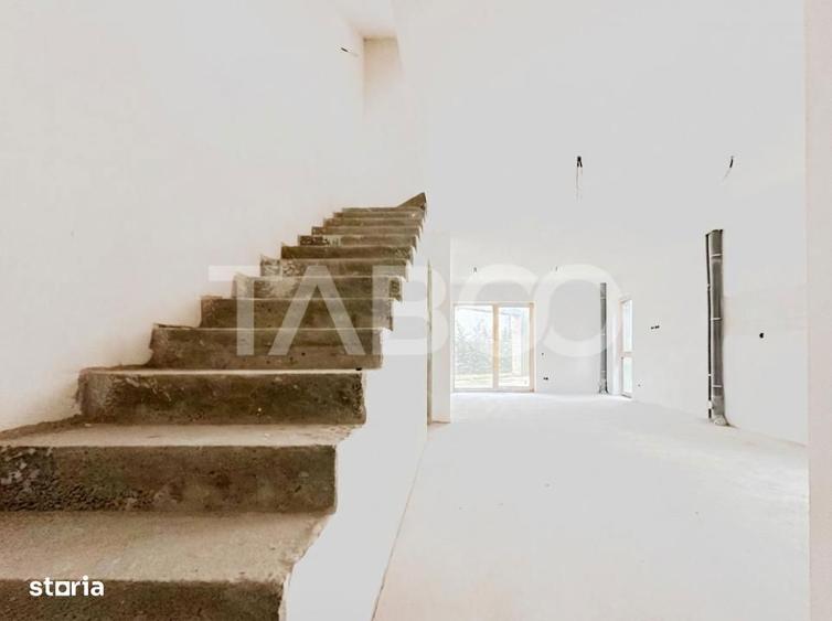 Casă cu 4 camere cu Teren 146 Mp în Între Lacuri