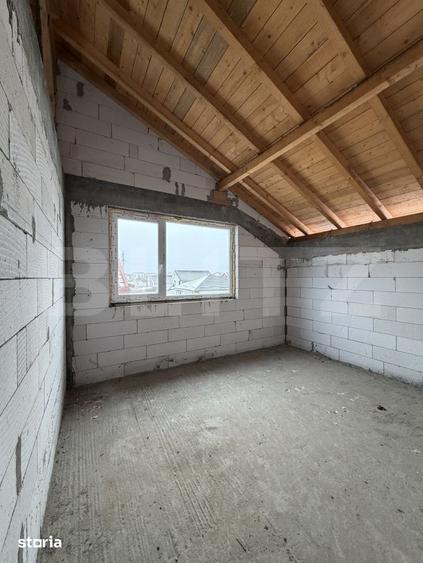 Casă cu 10 camere cu Teren 500 Mp în Malu Mare